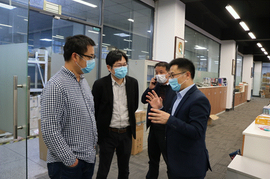 clip_image002.gif IMG_256